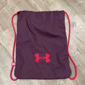 Under Armour Drawstring Gym‎ Bag in Burgundy and Red